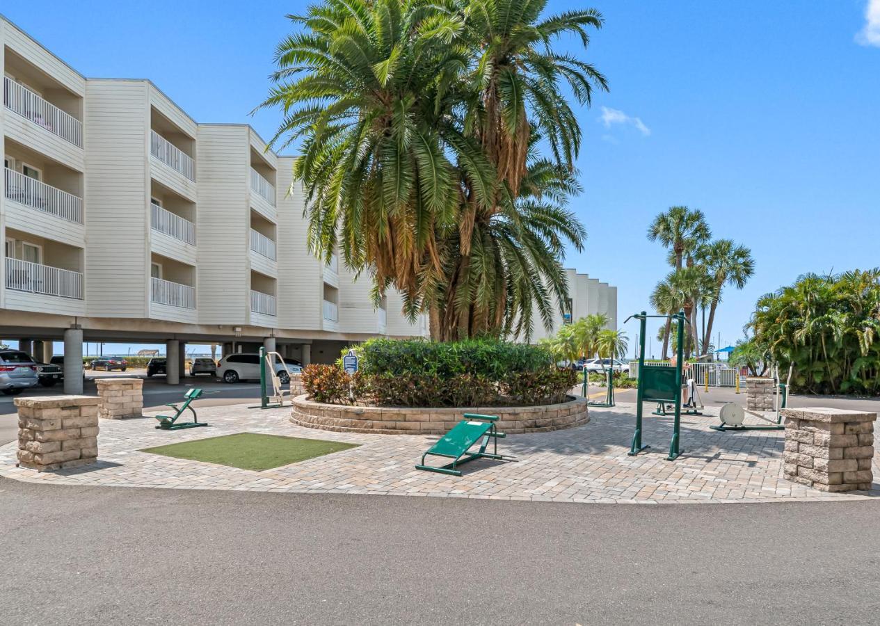 Bay Views From Your Balcony Beach Resort Tampa Exterior foto
